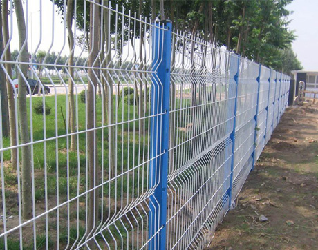 三角折弯护栏网