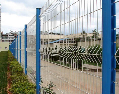 三角折弯护栏网